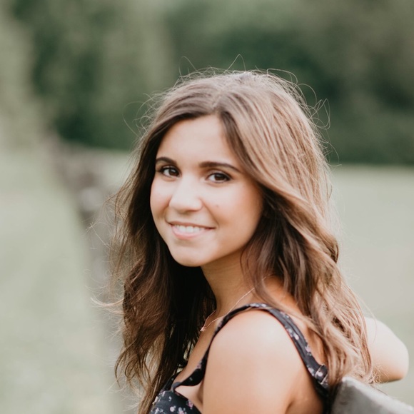 Meet your Posher, Skyler - Picture 1 of 1